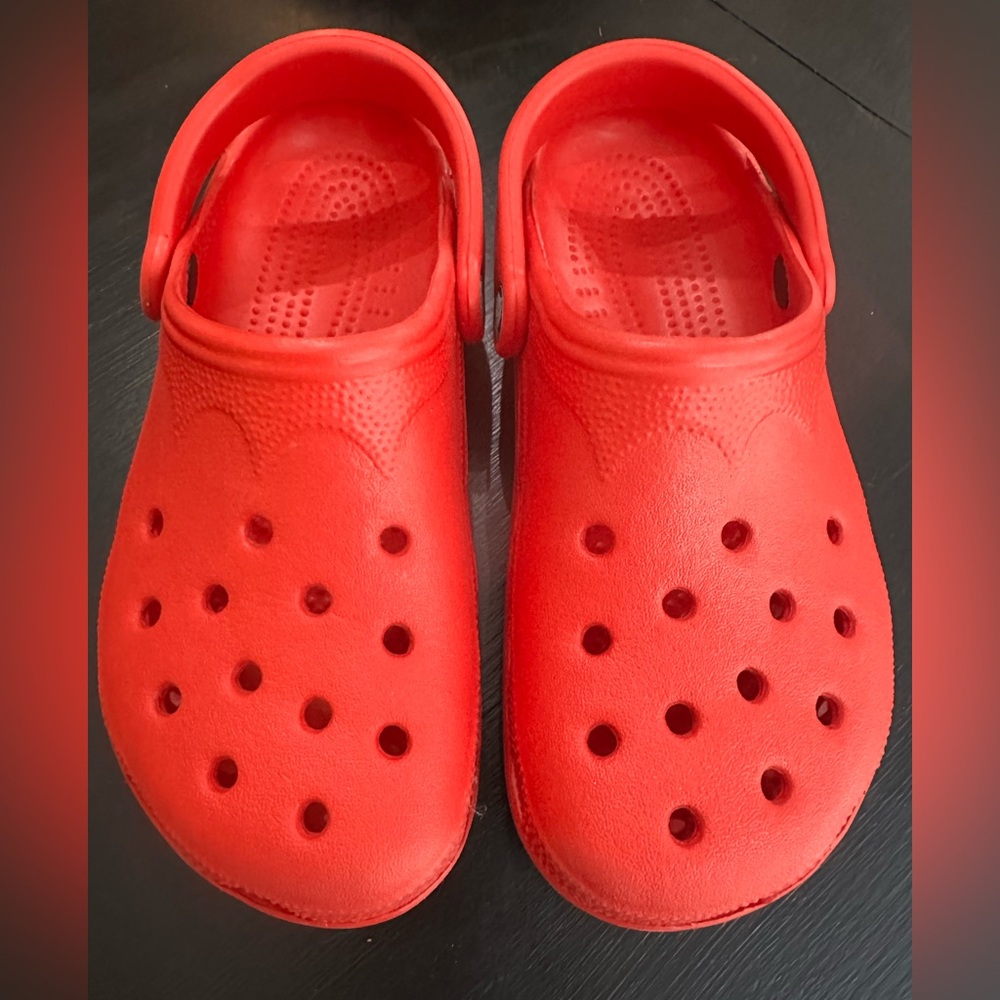 Red crocs